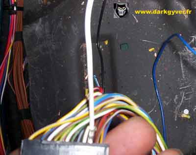 pins ZKE 02